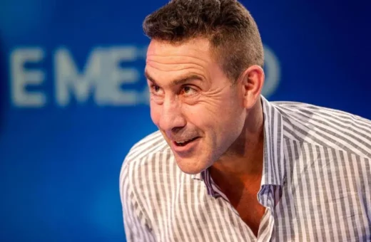 Roberto Vannacci durante il dibattito in tv