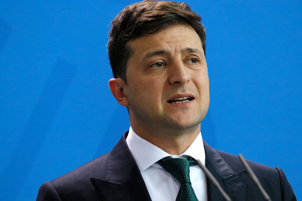 Zelensky durante un incontro militare