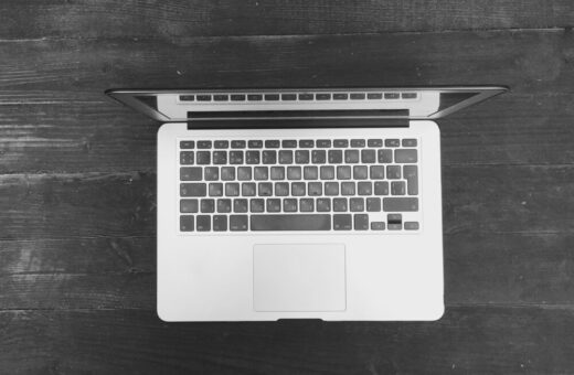 MacBook OLED in fase di test