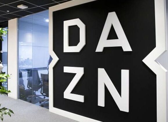 Logo di Dazn e EverPass Media