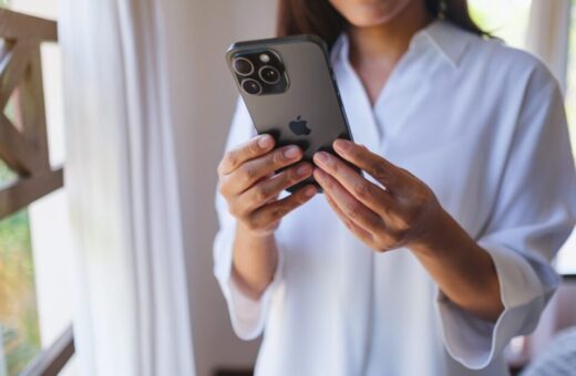 iPhone Ultra
