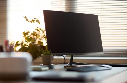 Monitor touchscreen Vivo ultraleggero per vlogger