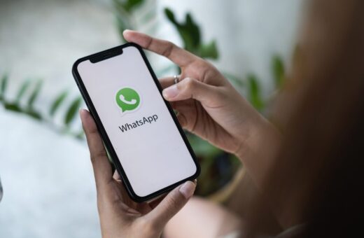 Nuova interfaccia WhatsApp su iOS